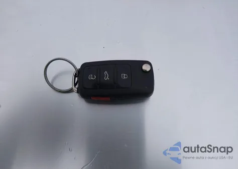 2015 Volkswagen Beetle 1.8T из США, поврежденный, VIN 3VWJ17AT2FM603473